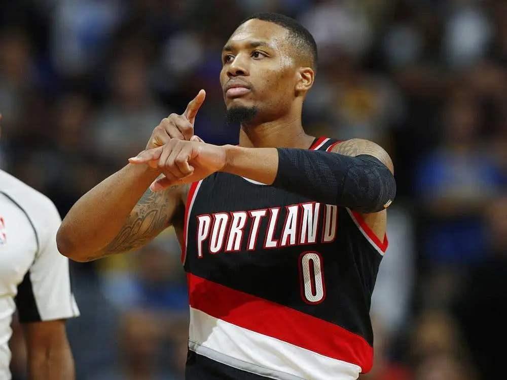 葡超今夜走向成谜,波特兰开拓者造点机会,气氛紧张,轮换策略成焦点(论越前何时会暴露马甲) 葡超今夜走向成谜,波特兰开拓者造点机会,气氛紧张,轮换策略成焦点(论越前何时会暴露马甲)