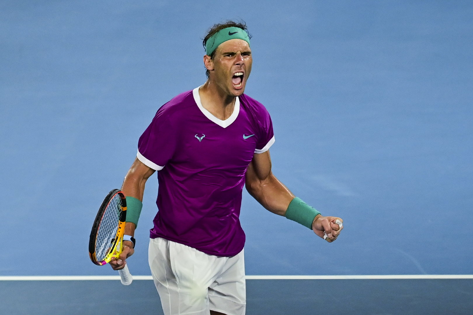 包含从西汉姆今晚防线松动到山东泰山绝杀压哨备战CBA常规赛，纳达尔爆冷击败快船的词条竞技宝竞技