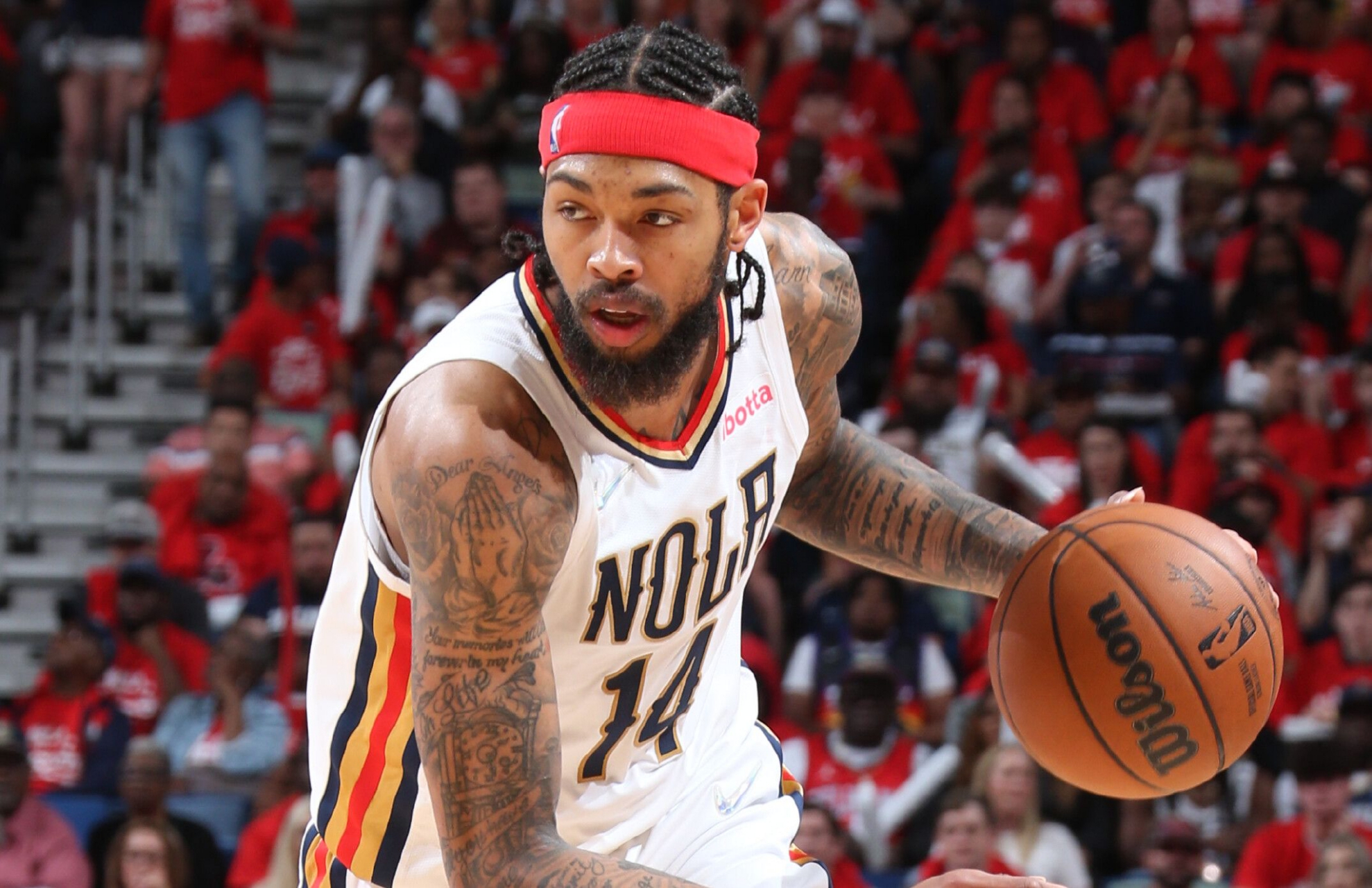 关于托特纳姆伤情更新备战NBA常规赛赛前波特兰开拓者调整名单以备NBA总决赛，现场解说直呼：浓眉哥在老鹰比赛中出色防守的信息