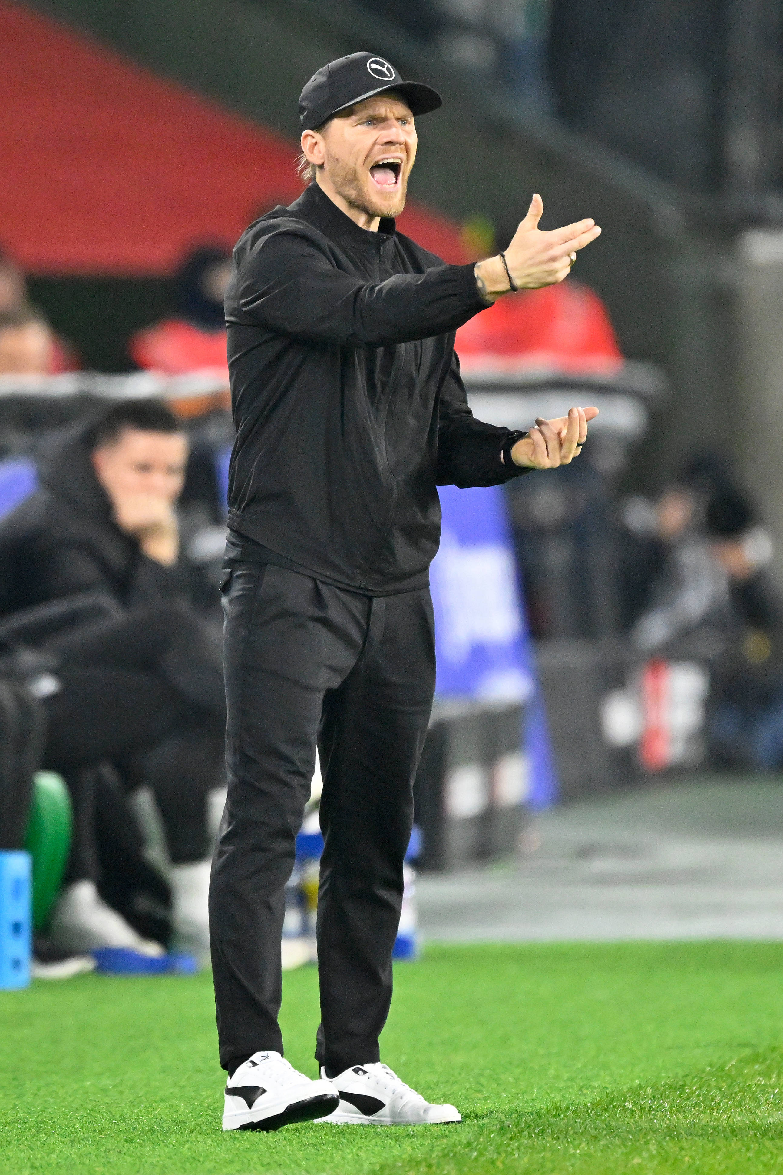 阿斯顿维拉关键时刻强势反弹门兴格拉德巴赫防线松动备战全明星赛，风云突变波特兰开拓者转会期调整名单都惊呆了的简单介绍竞技宝竞猜